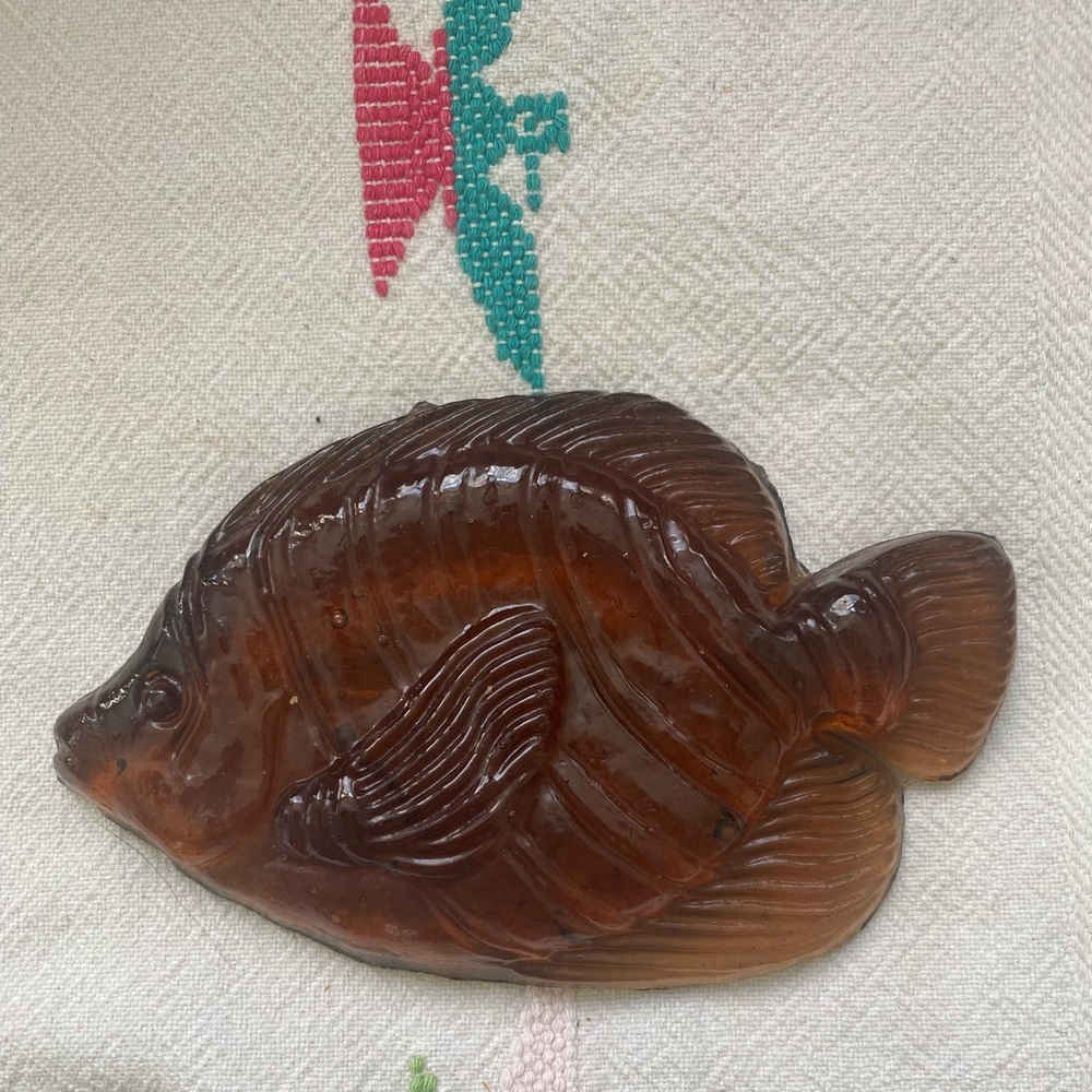 Amber glass decorative fish tile